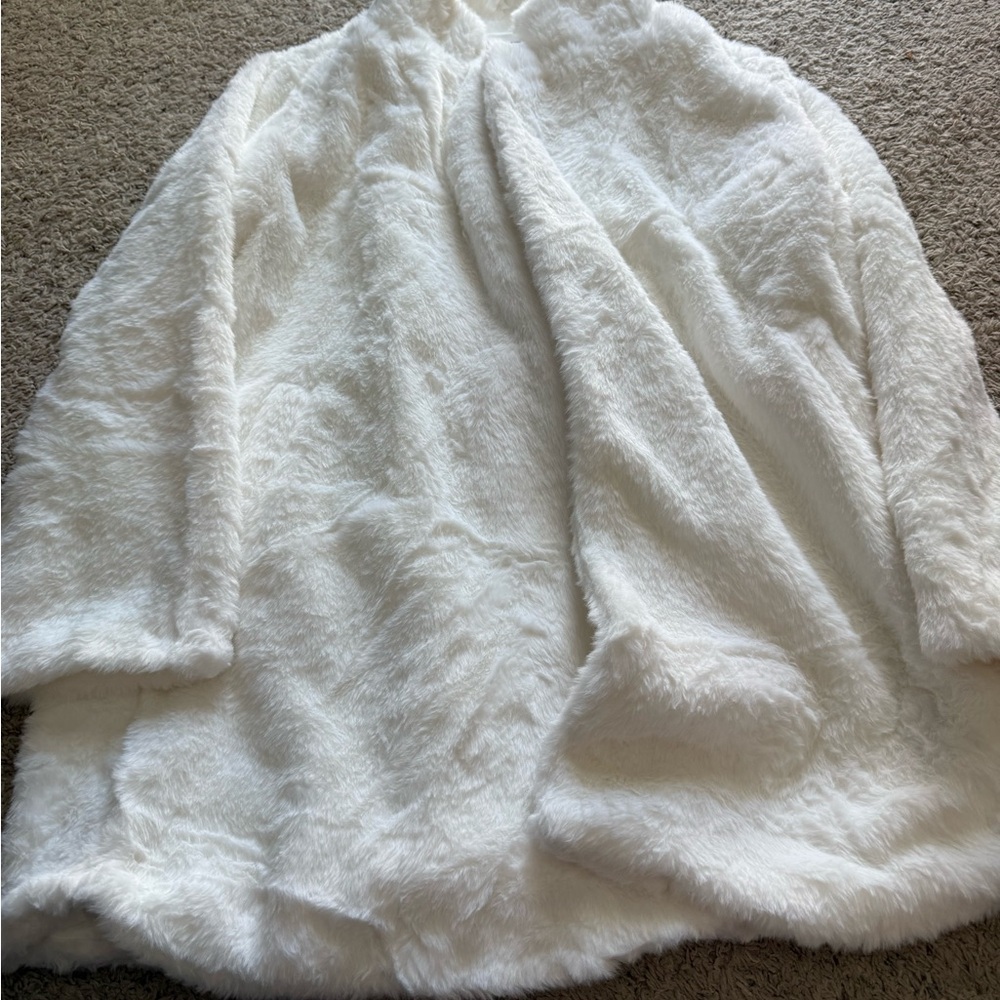 Women's White Faux Fur Coat